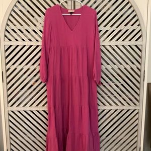 Universal Thread pink maxi dress. Flowy, comfortable and all year round!